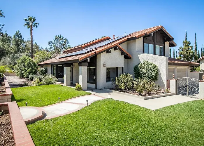 Peaceful Private Retreat In The Heart Of Town