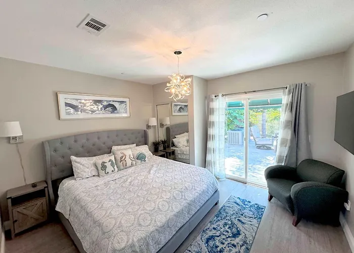 Disneyland Paradise 6 Bedroom 4 Bathroom Pool Spa Games